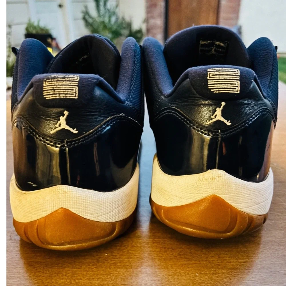Jordan 11 Retro Low Midnight Navy Gum Bottom Mens 14 528895-405 2016 No laces - Picture 5 of 9